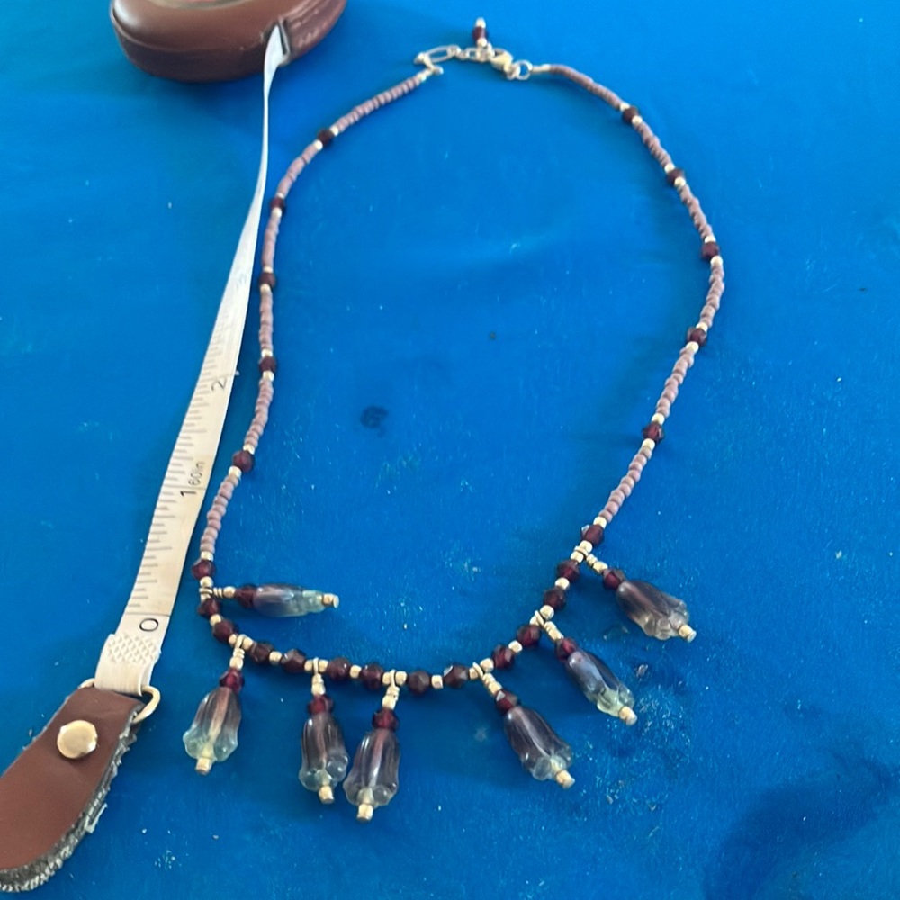 Elegant Beaded Necklace with Glass Accents